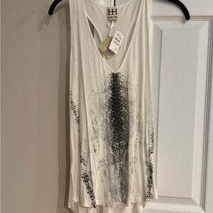 Sleek Black Tank Top with Breathable Fabric and Racerback Design